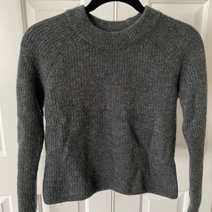 Banana Republic XS cropped gray wool sweater